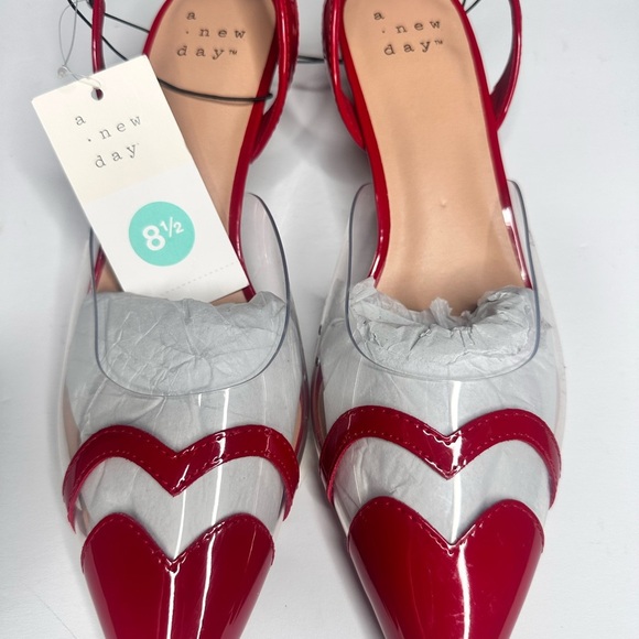 NWT A New Day Red and White Kitten Heels Size 8.5 - Picture 2 of 12